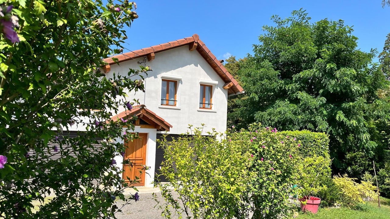 Photo of Outdoor in Charbonnieres-les-Bains
