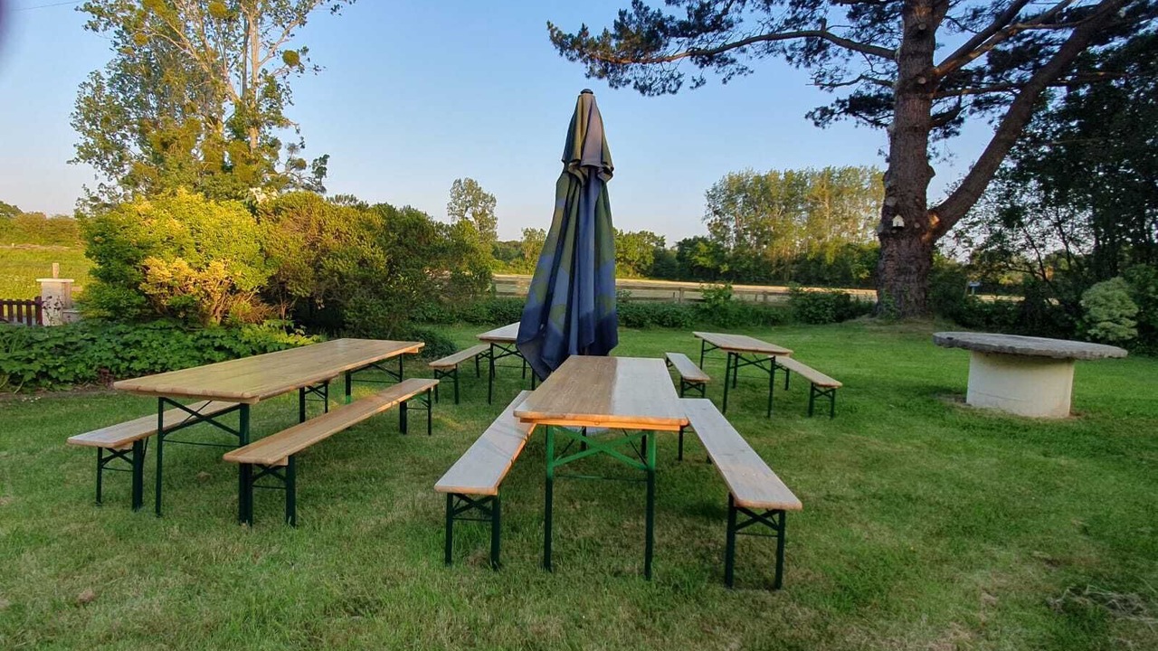 Photo of Outdoor in Vesly