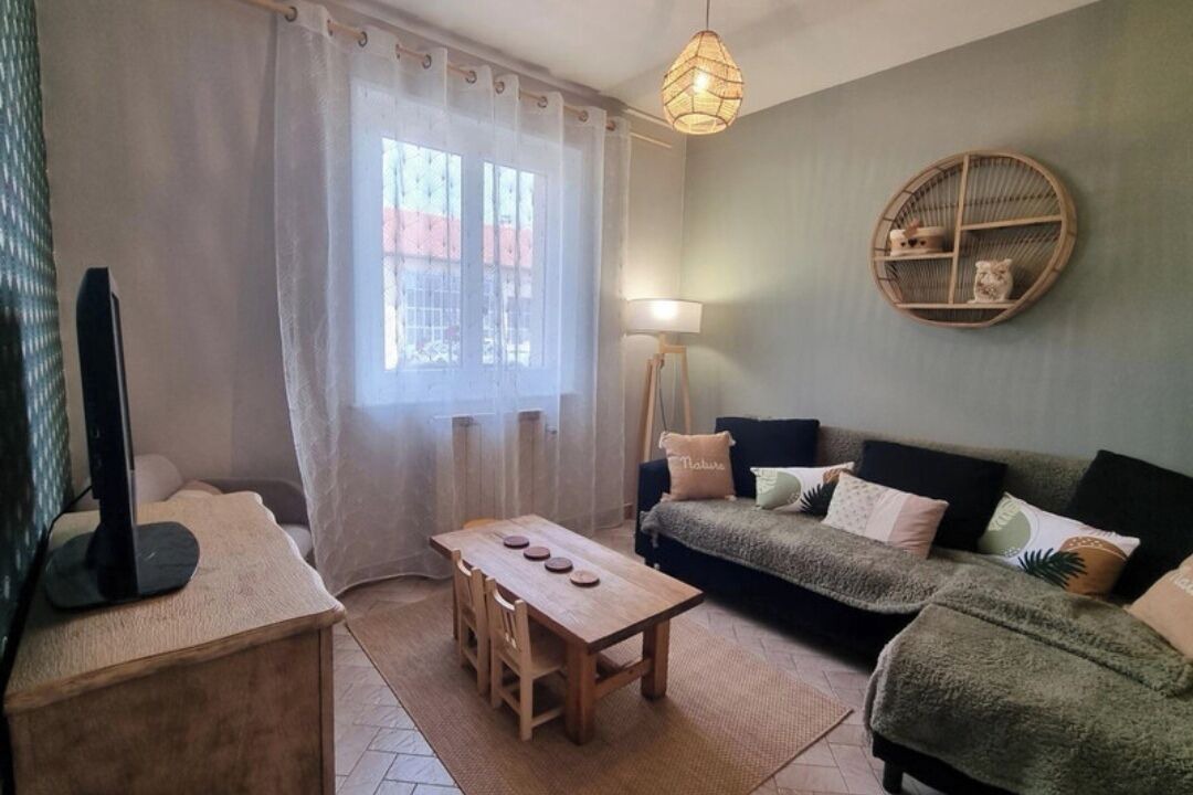 Photo of Livingroom in Saint-Georges-en-Couzan