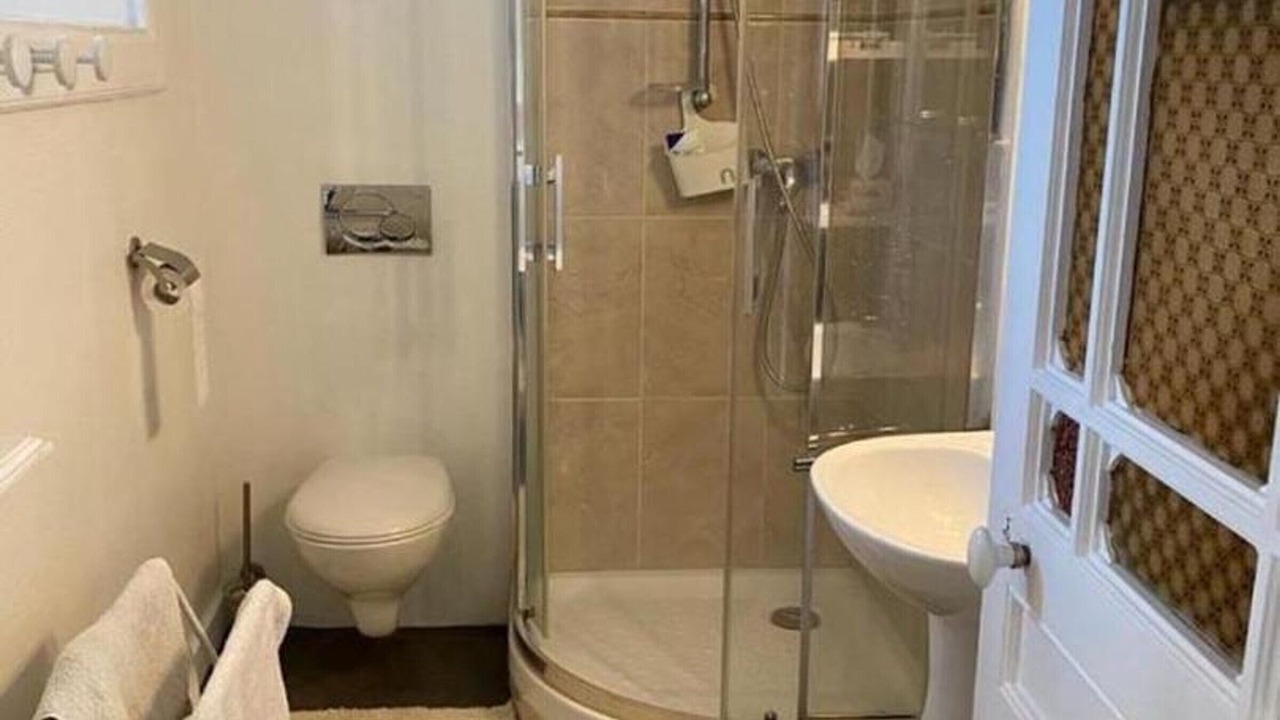 Photo of Bathroom in Neville-sur-Mer