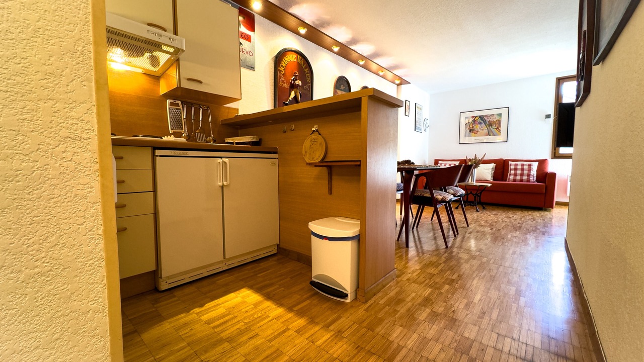 Photo of Kitchen in Enveitg