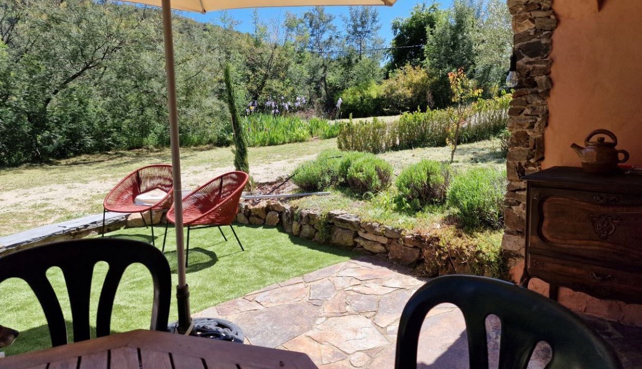 Photo of Patio Balcony in Notre-Dame-de-la-Rouviere