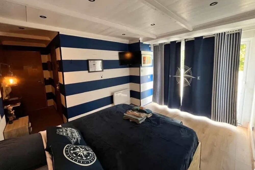 Photo of Bedroom in Antoigny