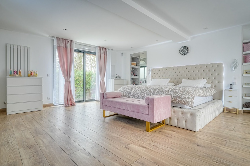Photo of Bedroom in Ecouen
