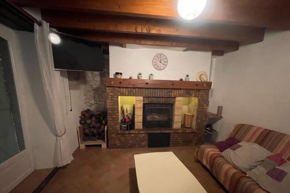 Photo of Livingroom in Saint-Amans-de-Pellagal