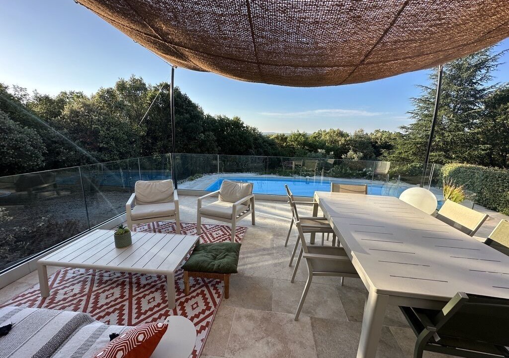 Photo of Outdoor in Saint-Martin-de-Londres