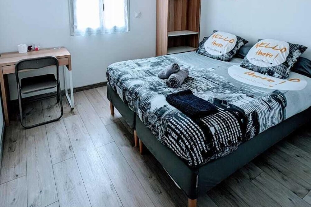 Photo of Bedroom in Dammarie Les Lys