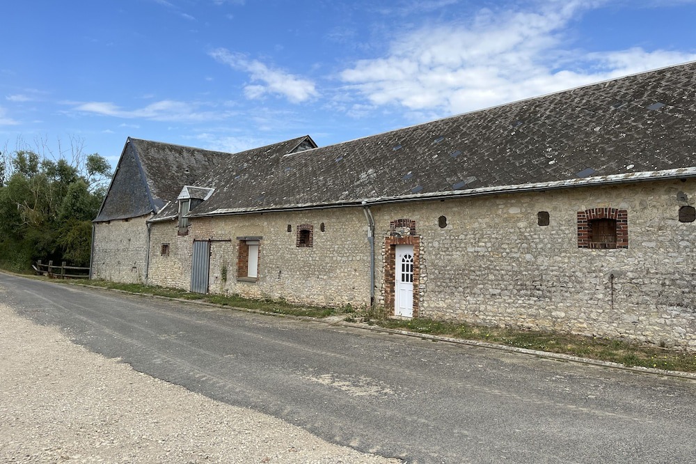 Photo of Outdoor in Beauvilliers