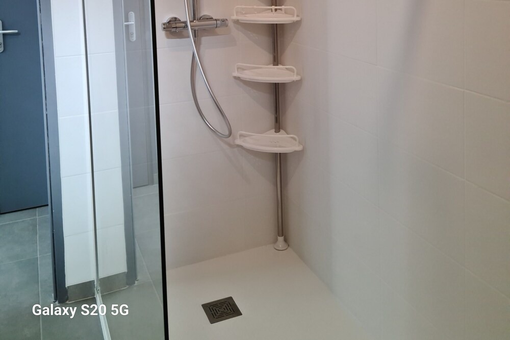 Photo of Bathroom in Bleneau