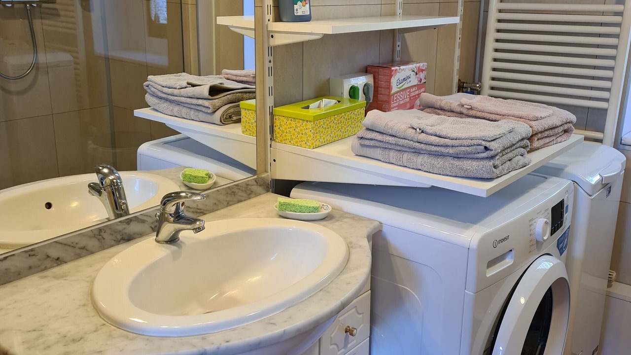 Photo of Bathroom in Ligny-le-Ribault