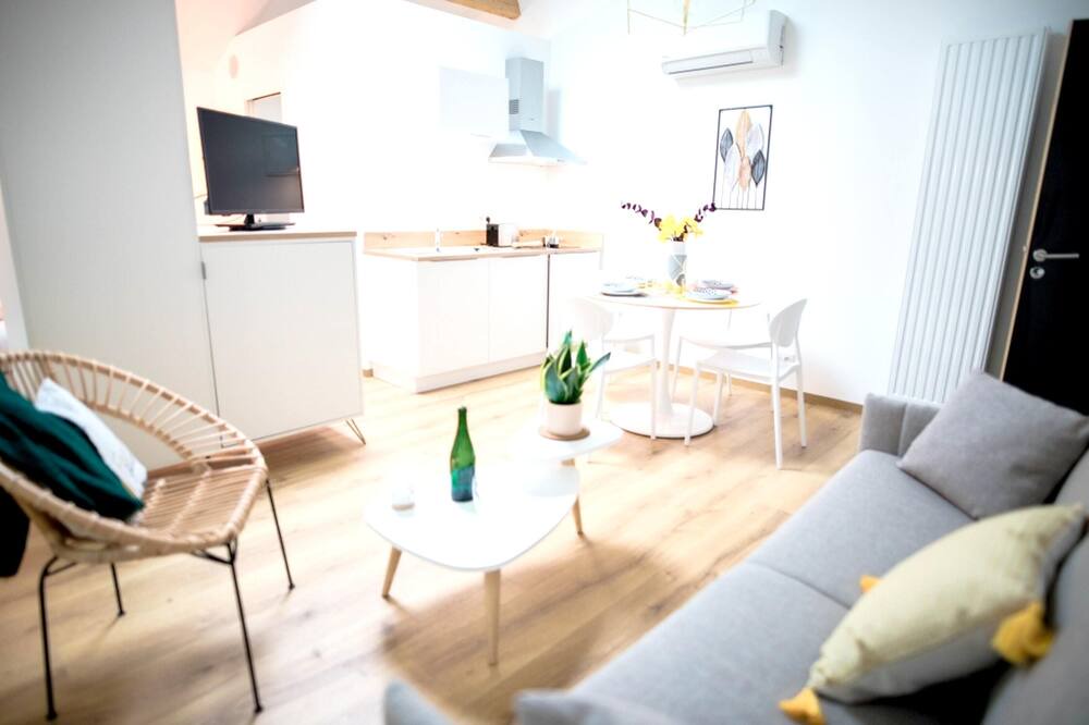 Photo of Livingroom in Dollon