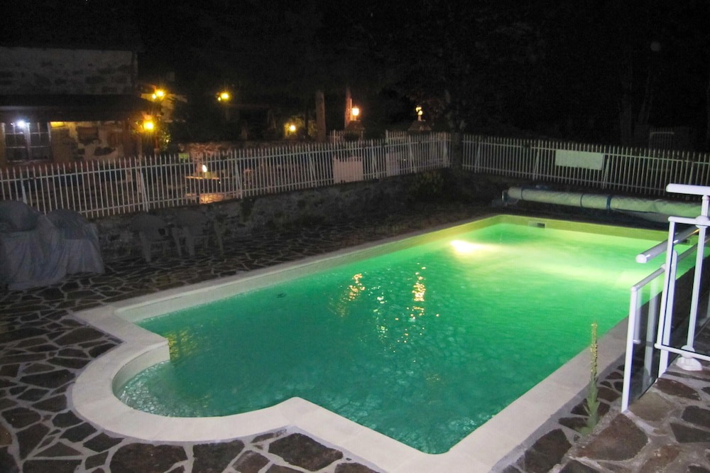 Photo of Outdoor in Banes