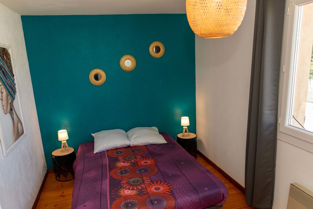 Photo of Bedroom in Saint-Esteve