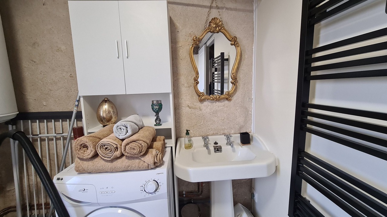 Photo of Bathroom in Chitray