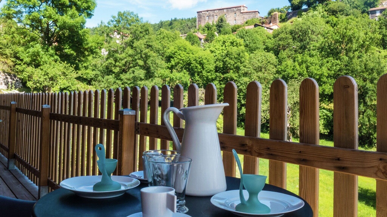 Photo of Patio Balcony in Saint-Privat-d'Allier