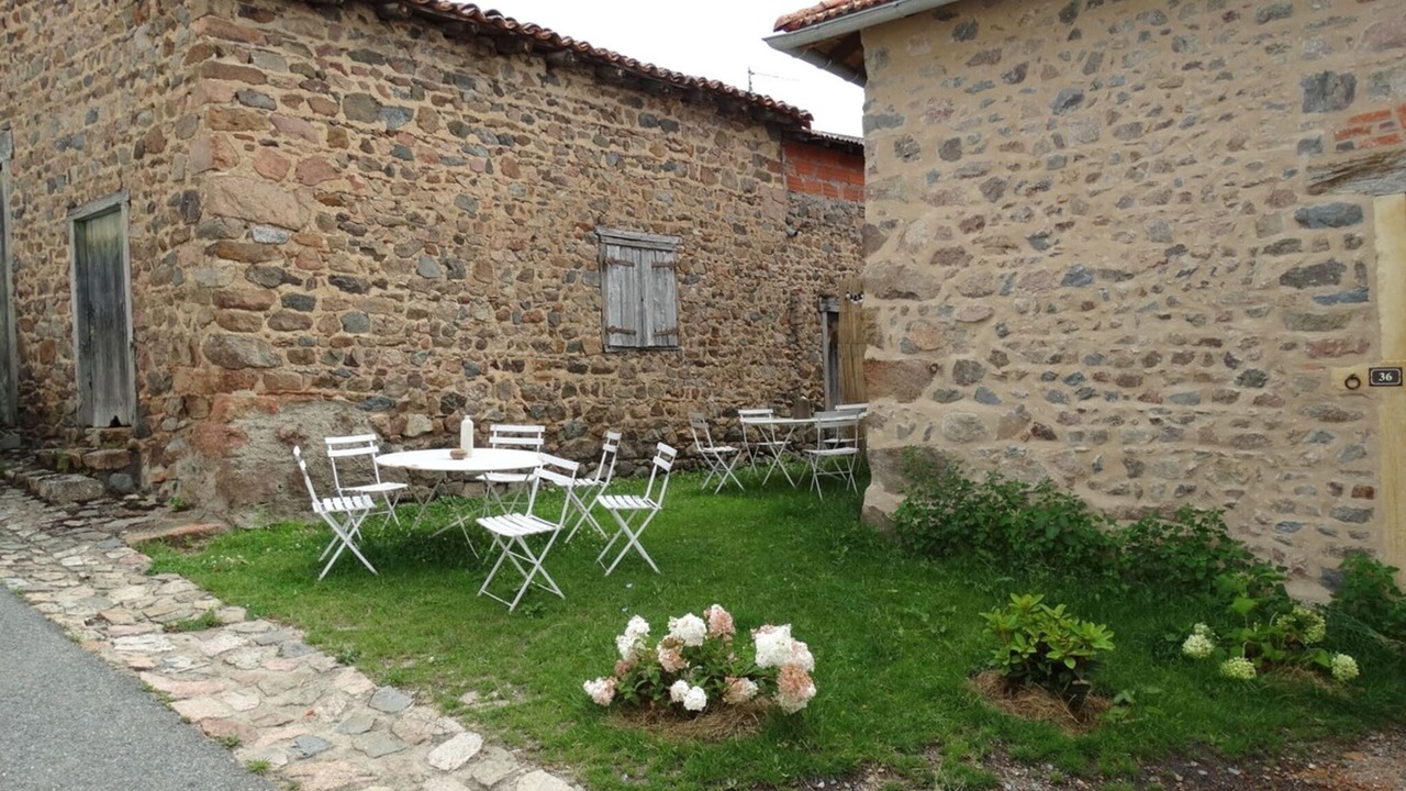Photo of Outdoor in Saint-Jean-Saint-Maurice-sur-Loire