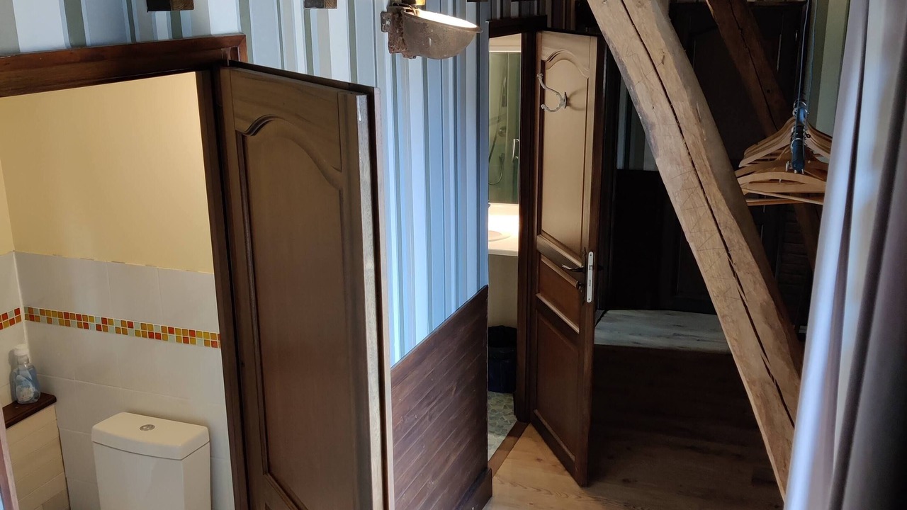 Photo of Bathroom in Frayssinet-le-Gelat
