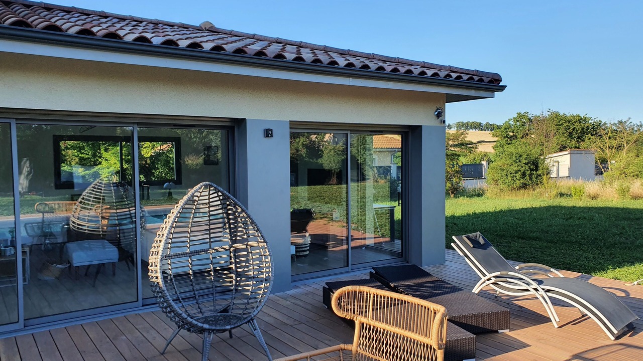 Photo of Patio Balcony in Fleurieux-sur-l'Arbresle