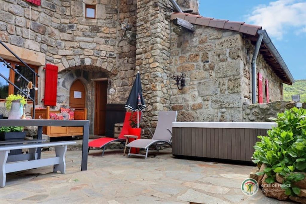Photo of Outdoor in Labastide-sur-Besorgues