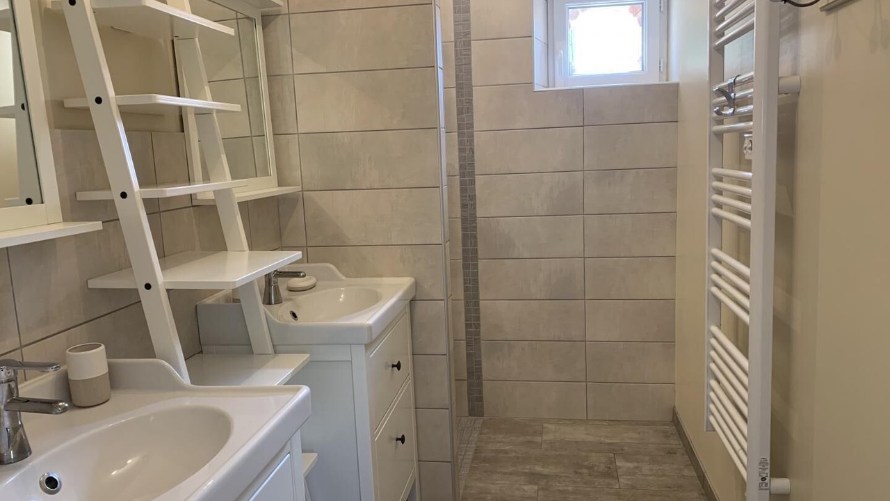 Photo of Bathroom in Lammerville