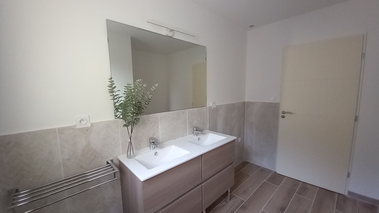 Photo of Bathroom in Caunes-Minervois
