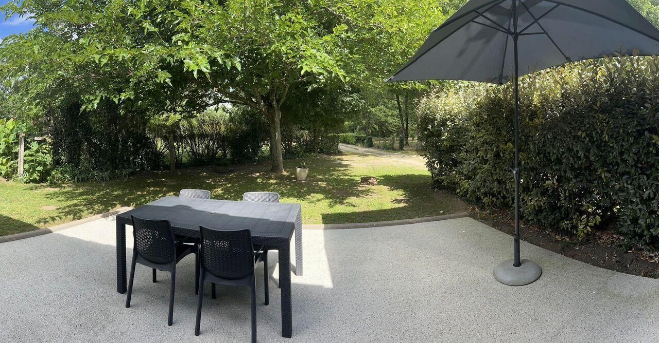 Photo of Outdoor in Saint-Perdon