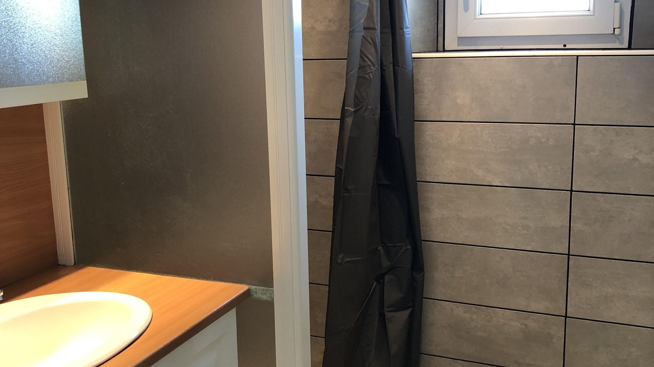 Photo of Bathroom in Vic-le-Comte