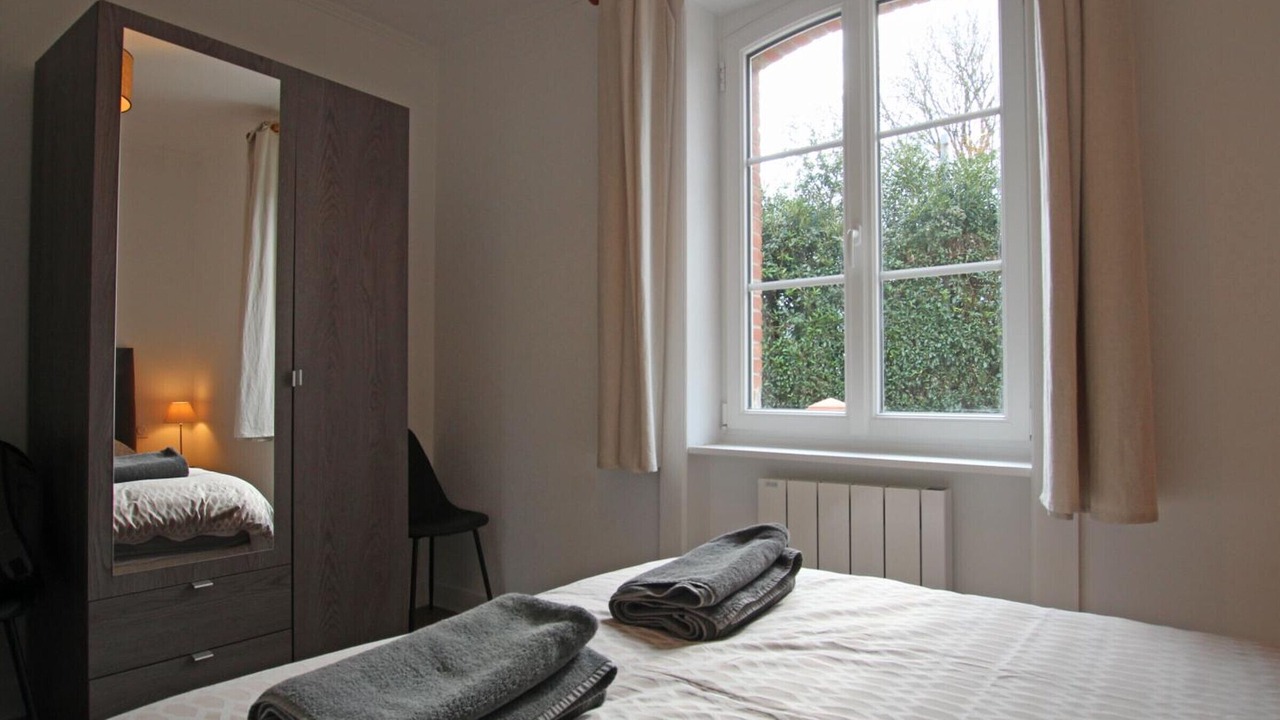 Photo of Bedroom in Neuville-en-Beaumont