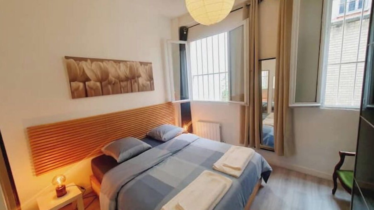 Photo of Bedroom in Clichy