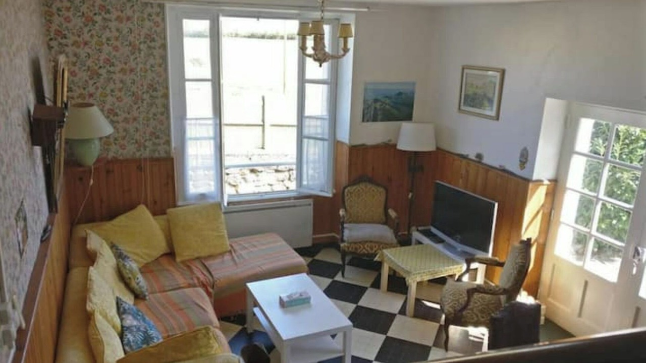 Photo of Livingroom in Apchat