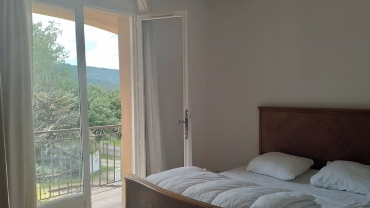 Photo of Bedroom in Le Chaffaut-Saint-Jurson