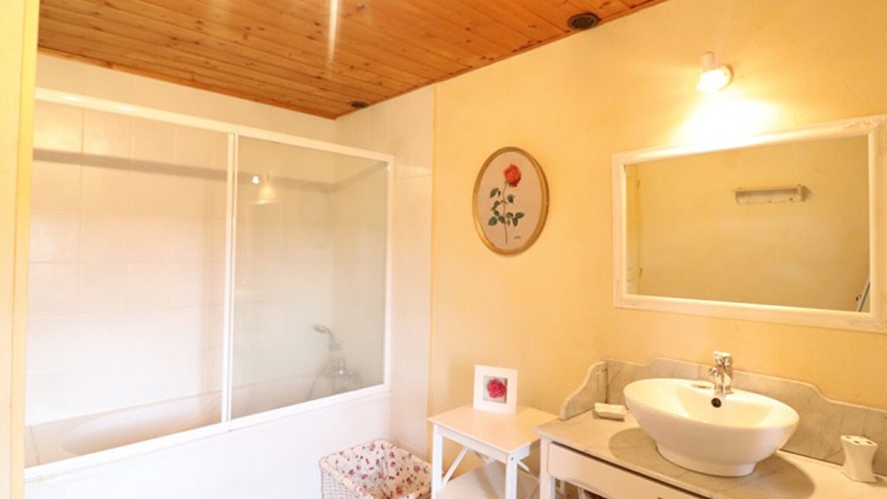 Photo of Bathroom in Paulhenc