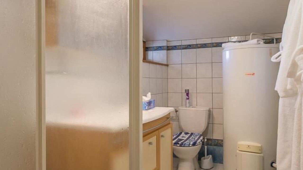 Photo of Bathroom in Sainte-Marie-d'Alvey