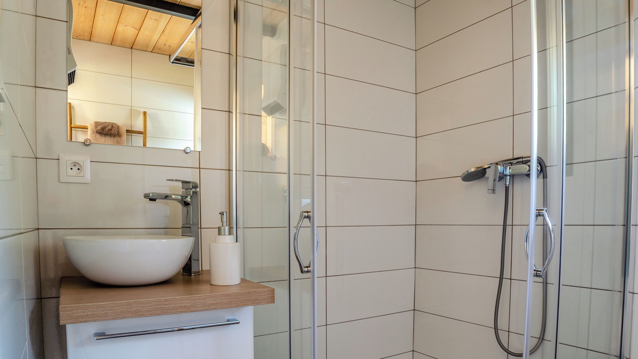 Photo of Bathroom in Aspres-les-Corps