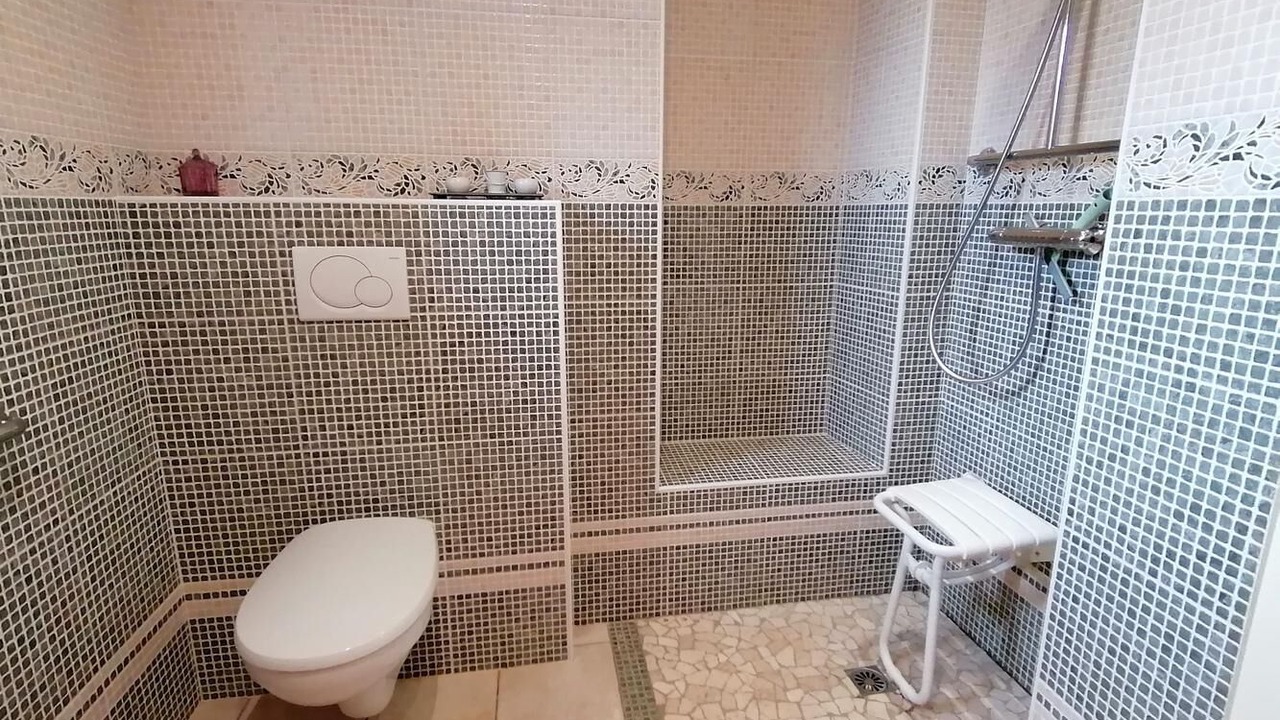 Photo of Bathroom in Marigne-Peuton