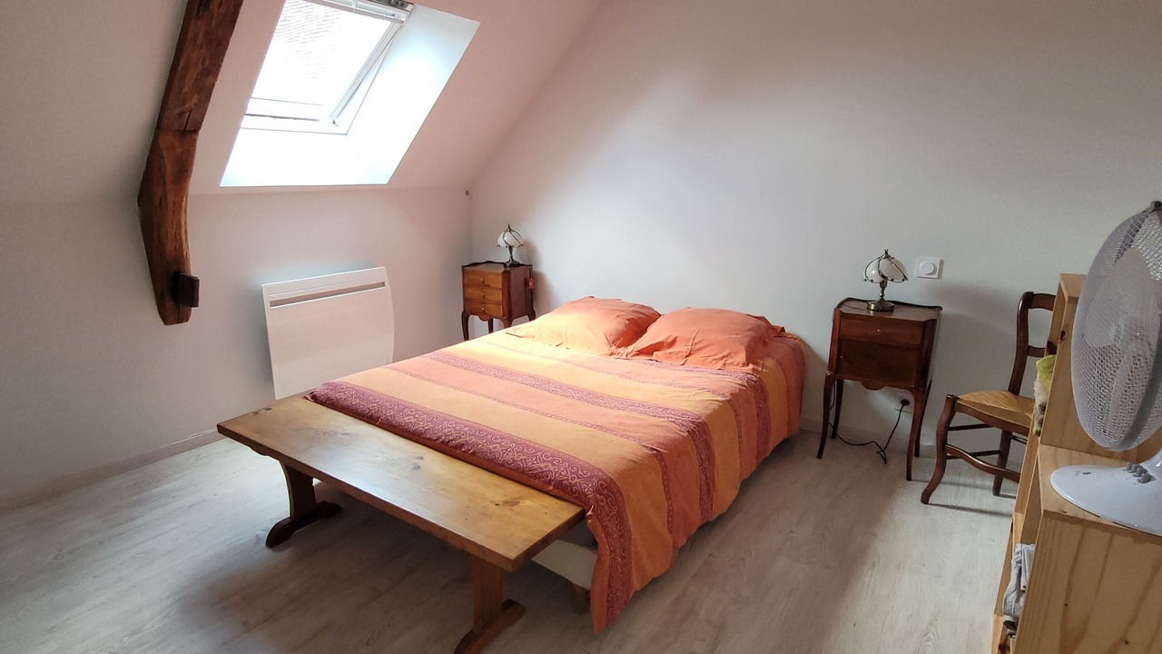 Photo of Bedroom in Souge