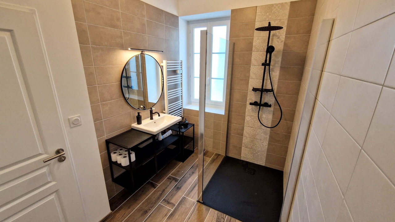 Photo of Bathroom in Epinac