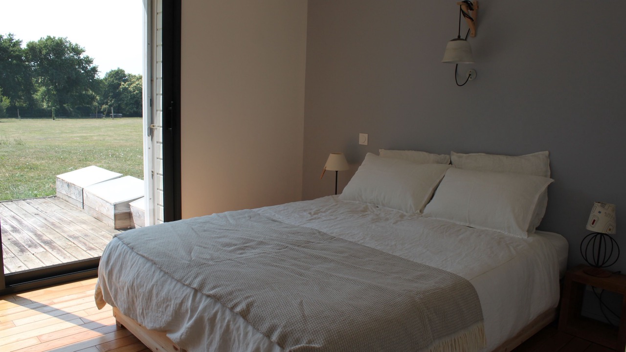 Photo of Bedroom in Plougoumelen