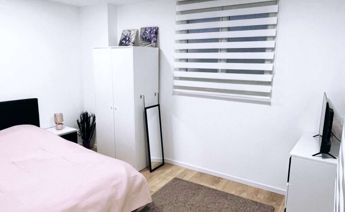 Photo of Bedroom in Brelevenez
