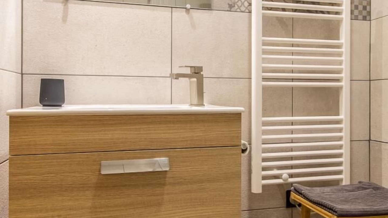 Photo of Bathroom in La Motte-Saint-Jean