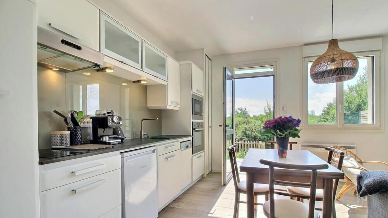 Photo of Kitchen in Locmariaquer