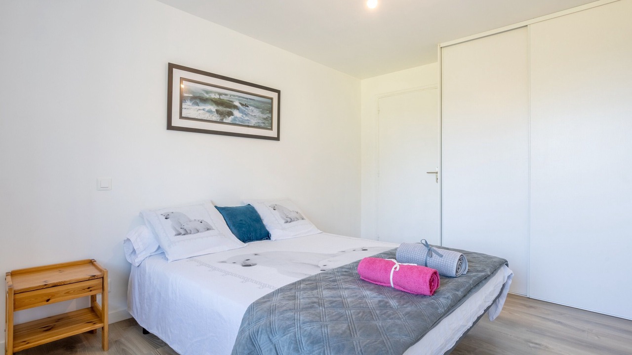 Photo of Bedroom in Meslan