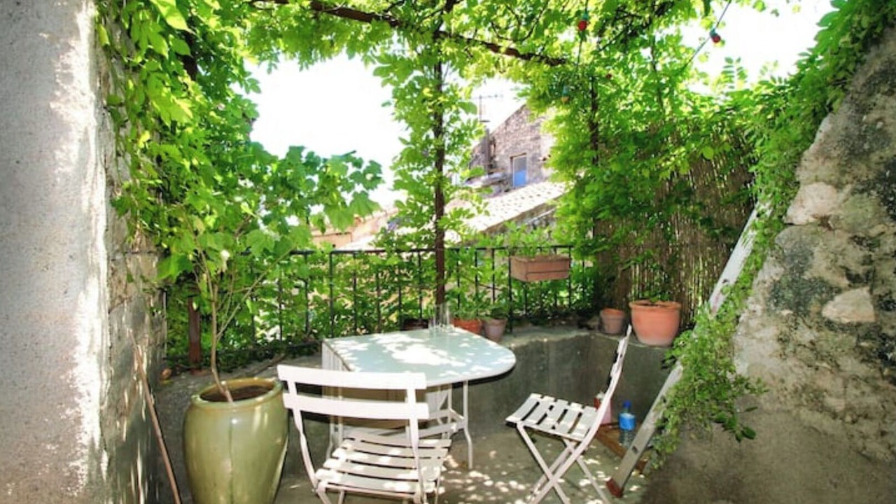 Photo of Outdoor in Saint-Martin-de-Londres