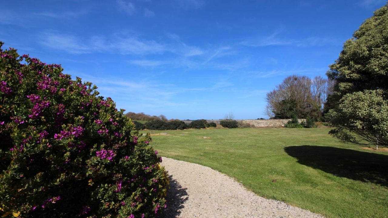 Photo of Outdoor in Plougrescant