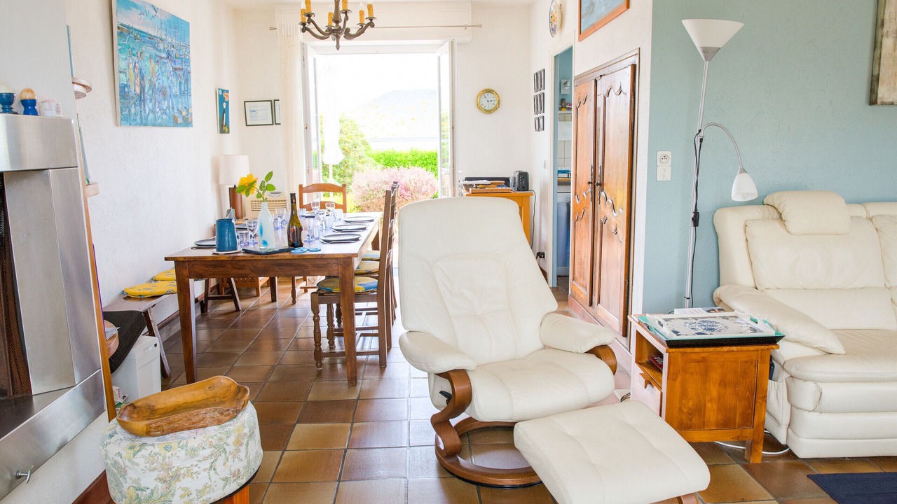 Photo of Livingroom in Saint-Guenole