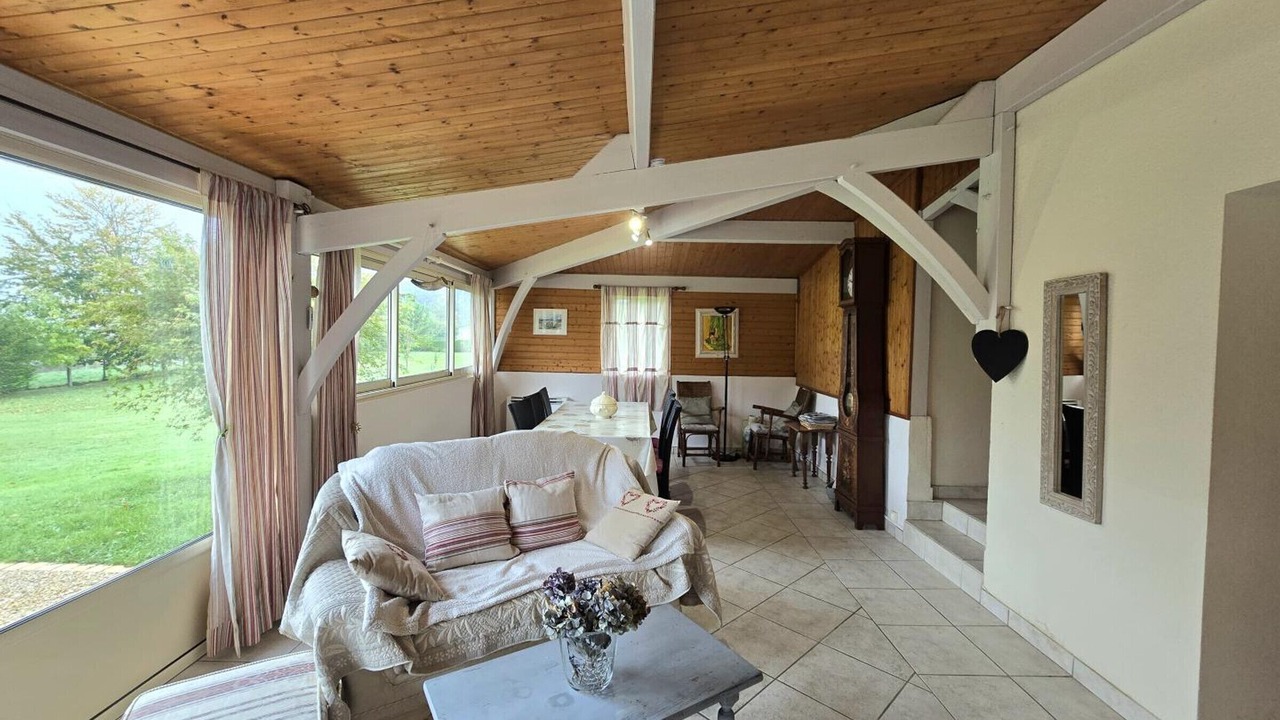 Photo of Livingroom in Saint-Jory-de-Chalais