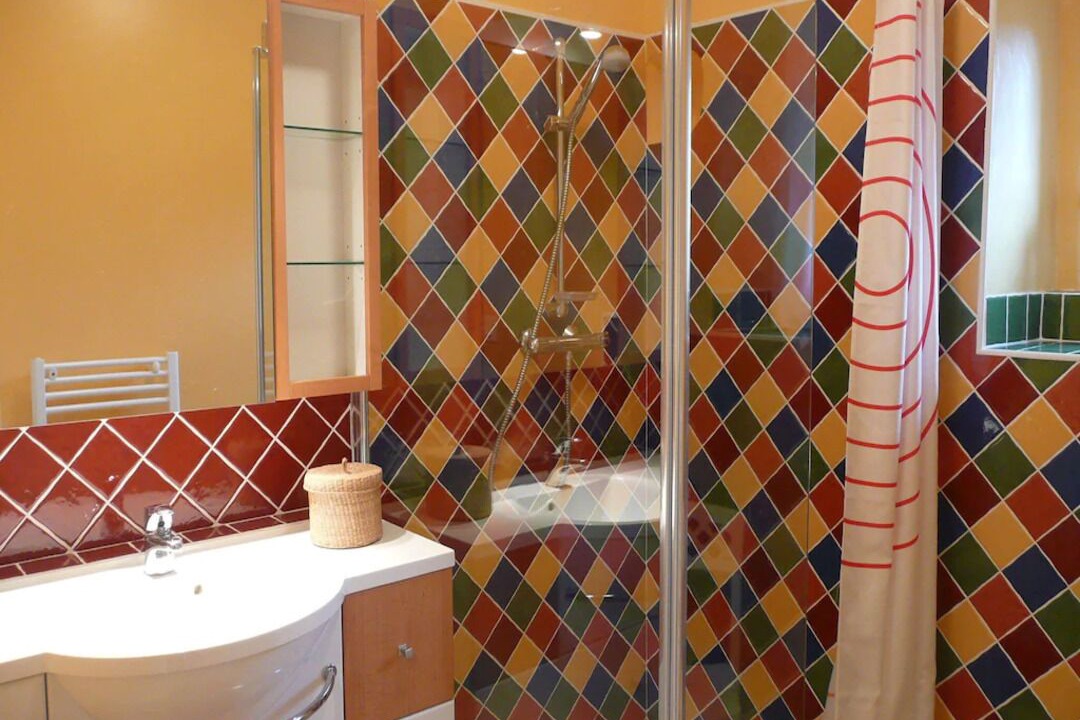 Photo of Bathroom in Treveneuc