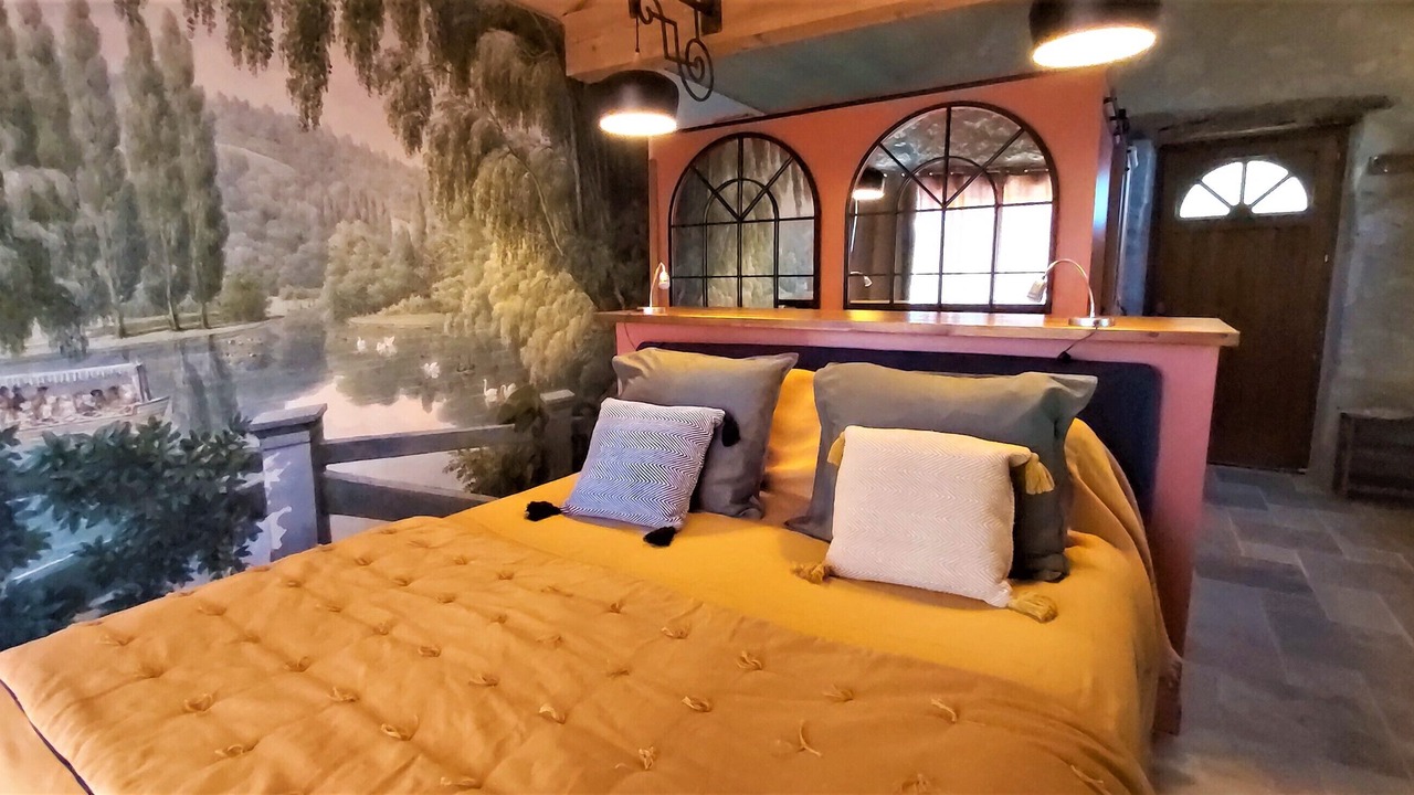 Photo of Bedroom in Monjoi
