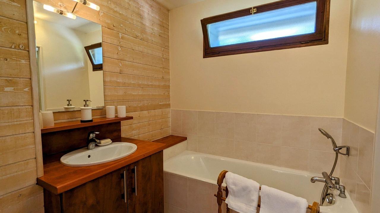 Photo of Bathroom in Haironville