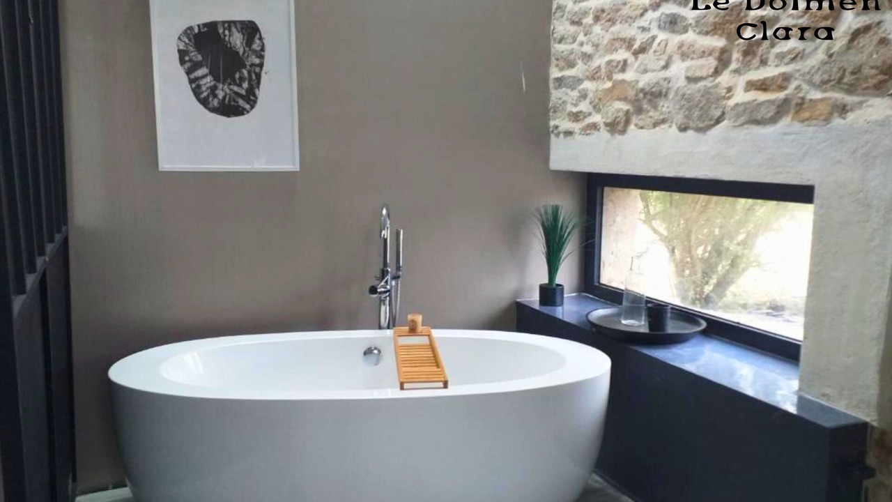 Photo of Bathroom in Plounevez-Lochrist